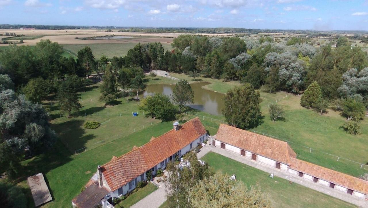 Les Portes Des Froises Saint-Quentin-en-Tourmont Exteriör bild