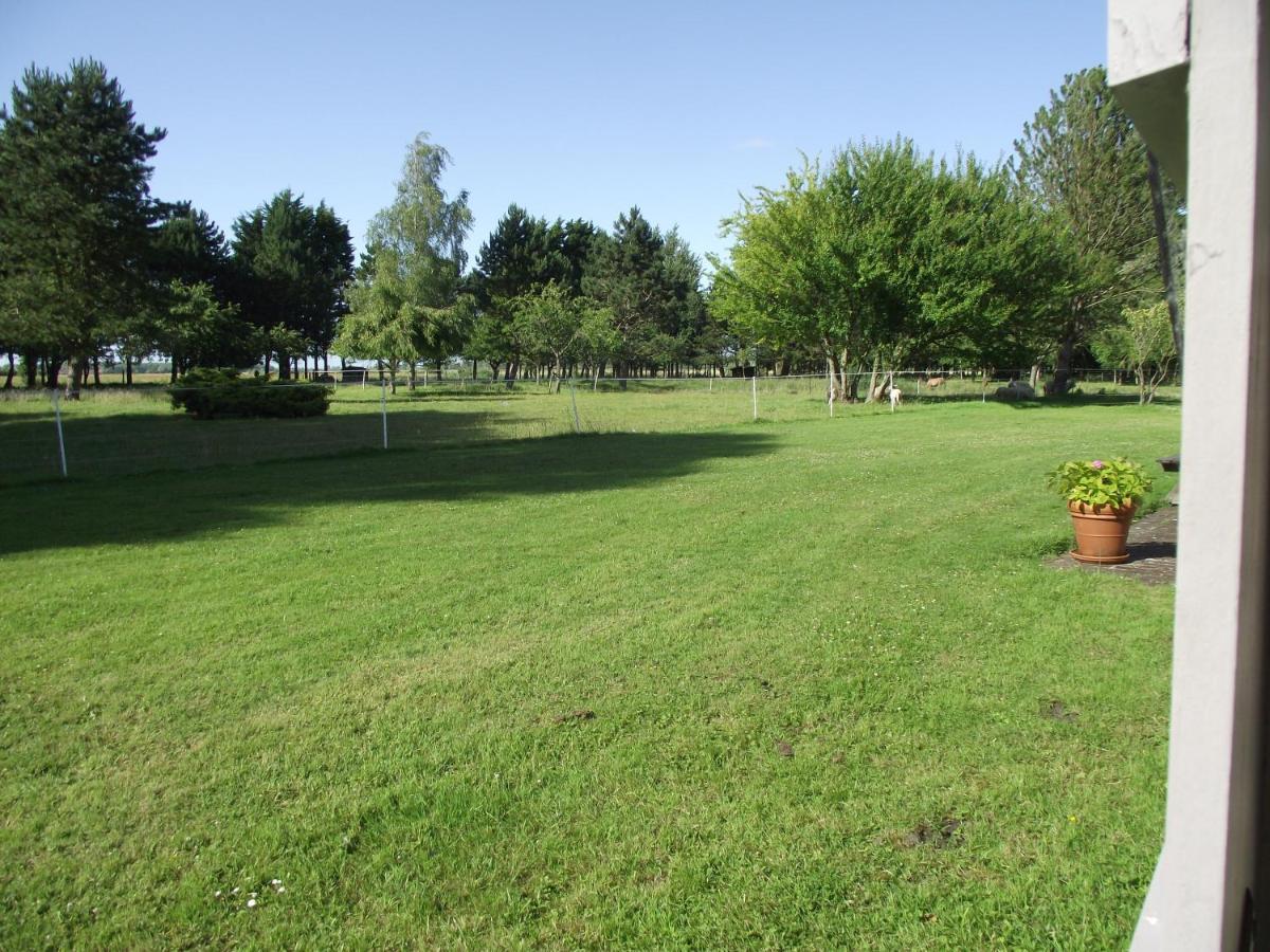 Les Portes Des Froises Saint-Quentin-en-Tourmont Exteriör bild