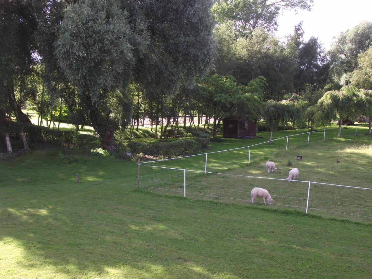 Les Portes Des Froises Saint-Quentin-en-Tourmont Exteriör bild